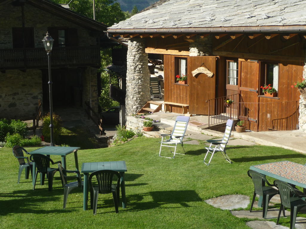 Bed and Breakfast Les Chevreuils Интрод Экстерьер фото
