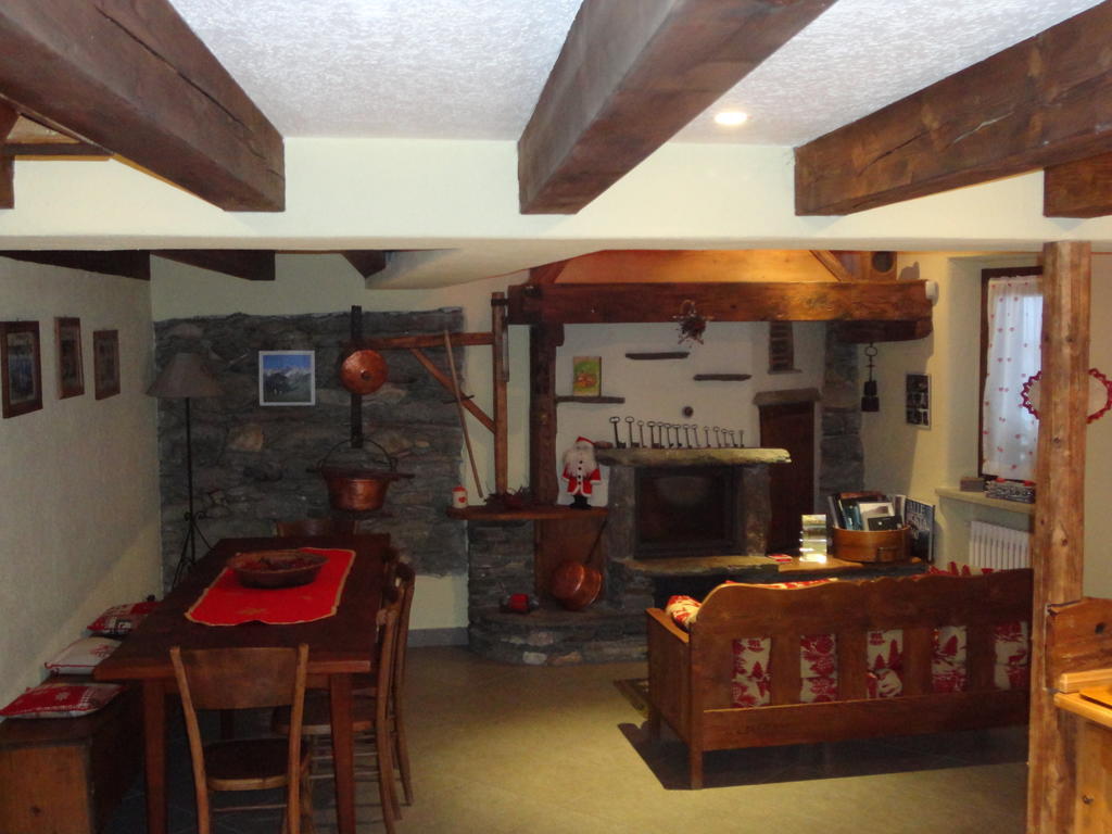 Bed and Breakfast Les Chevreuils Интрод Экстерьер фото