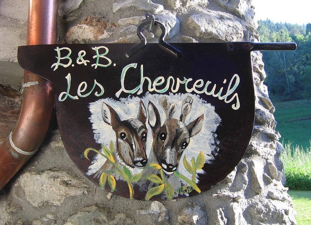 Bed and Breakfast Les Chevreuils Интрод Экстерьер фото