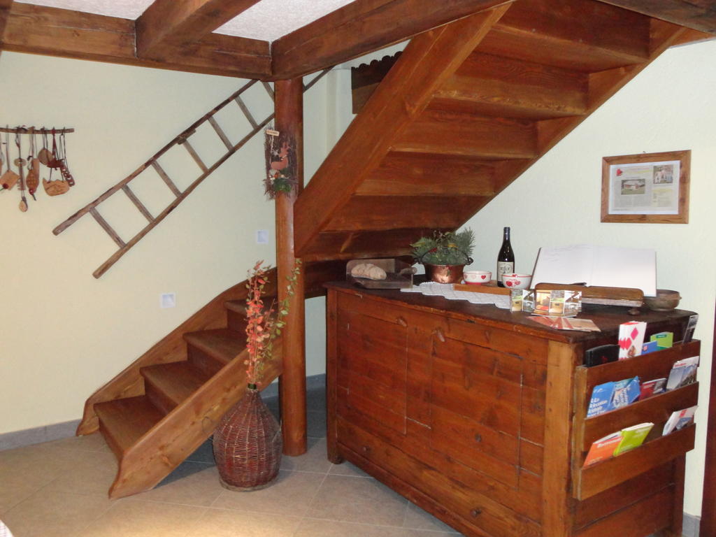 Bed and Breakfast Les Chevreuils Интрод Экстерьер фото